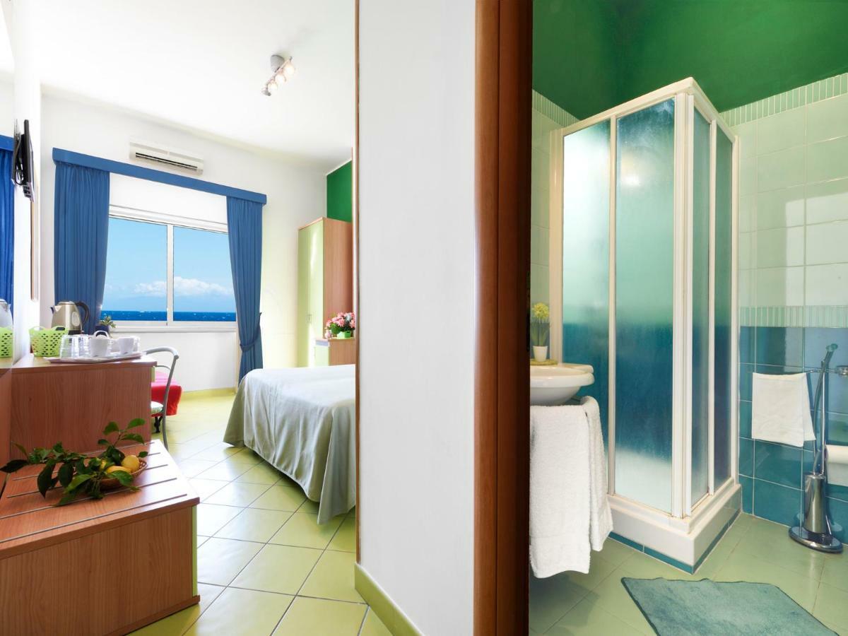 فندق Alta Marea Sorrento ماسّا لوبْرينسِ المظهر الخارجي الصورة